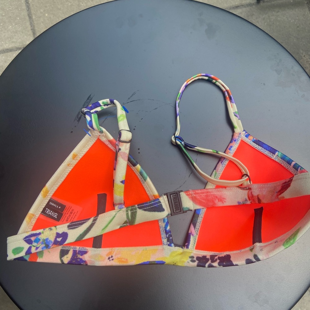 TRIANGL floral print neoprene bikini top S NWOT - Picture 2 of 7
